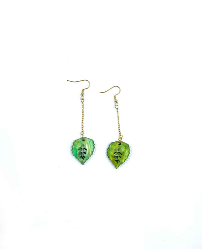 Pendientes hoja verde colgantes